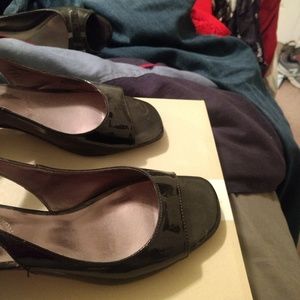 Dress shoes